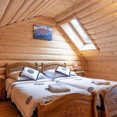 Lesny Dwor Bed & Breakfast มูชองค์ชิคแล ภายนอก รูปภาพ