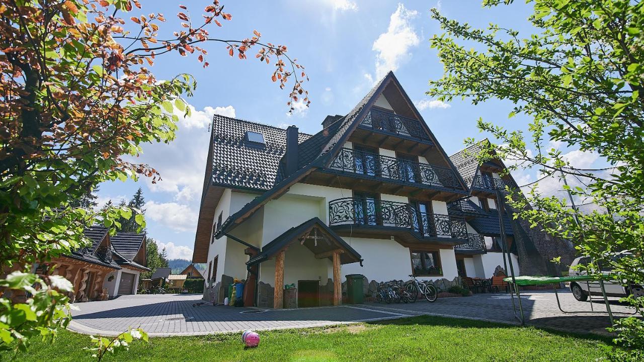 Lesny Dwor Bed & Breakfast มูชองค์ชิคแล ภายนอก รูปภาพ