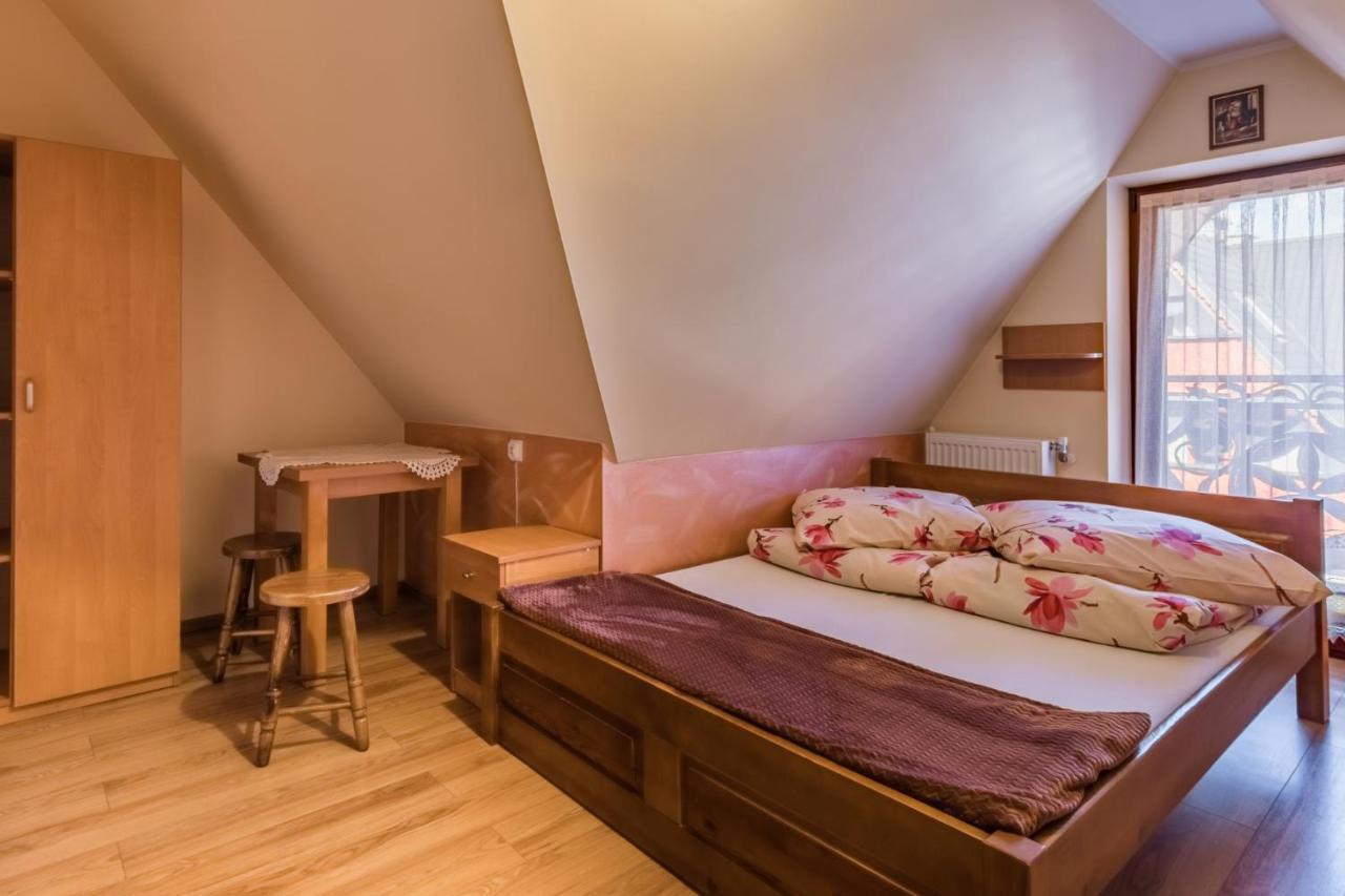 Lesny Dwor Bed & Breakfast มูชองค์ชิคแล ภายนอก รูปภาพ
