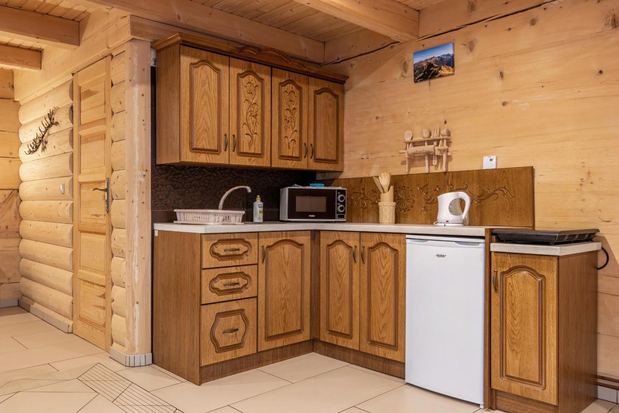 Lesny Dwor Bed & Breakfast มูชองค์ชิคแล ภายนอก รูปภาพ