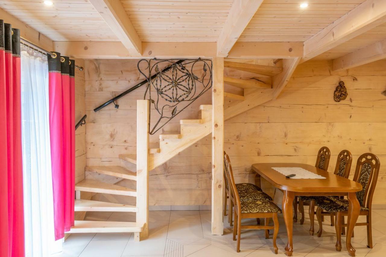Lesny Dwor Bed & Breakfast มูชองค์ชิคแล ภายนอก รูปภาพ