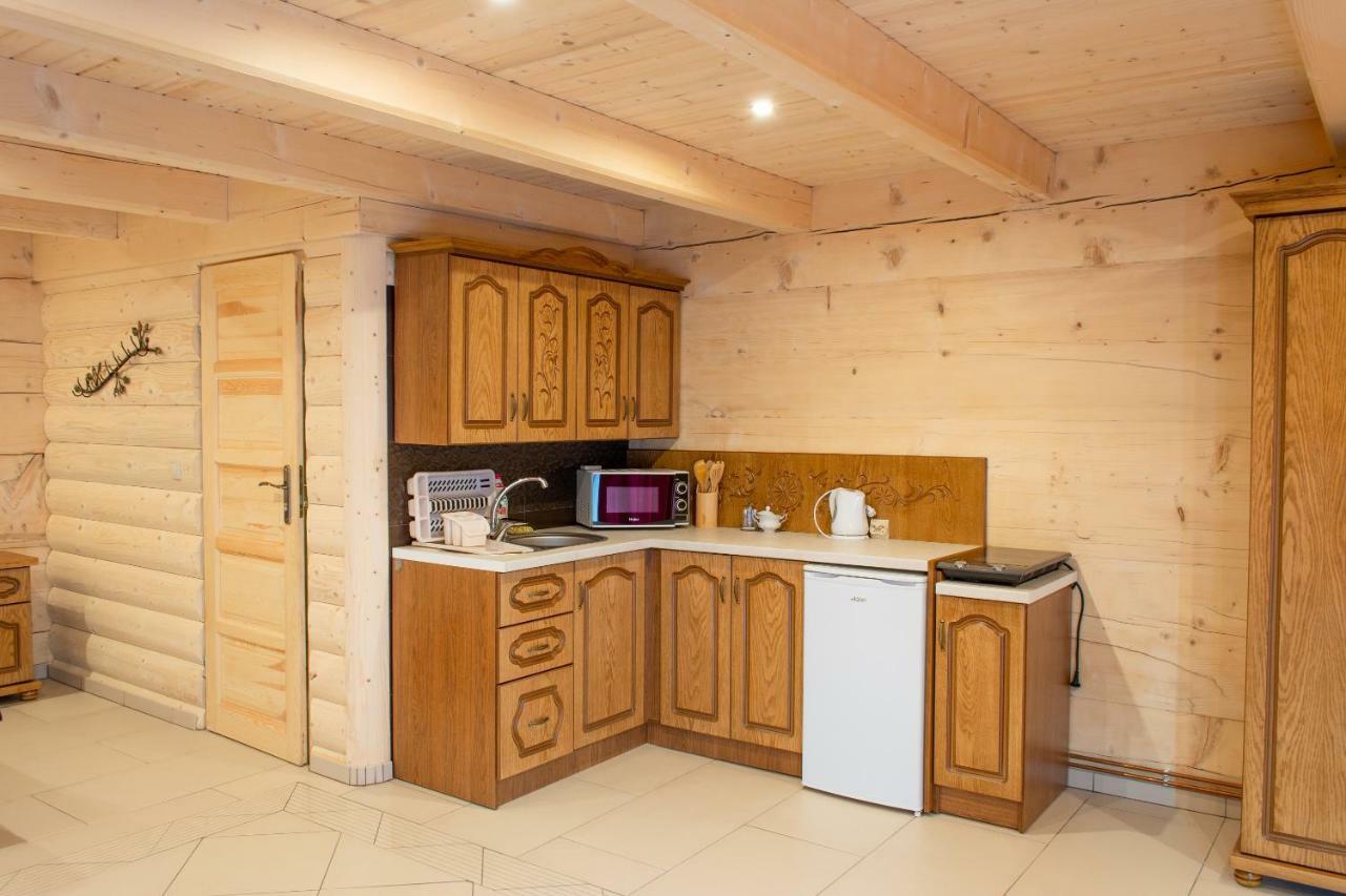 Lesny Dwor Bed & Breakfast มูชองค์ชิคแล ภายนอก รูปภาพ